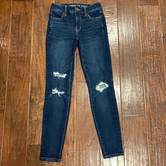 American Eagle ripped jeans - Picture 4 of 4